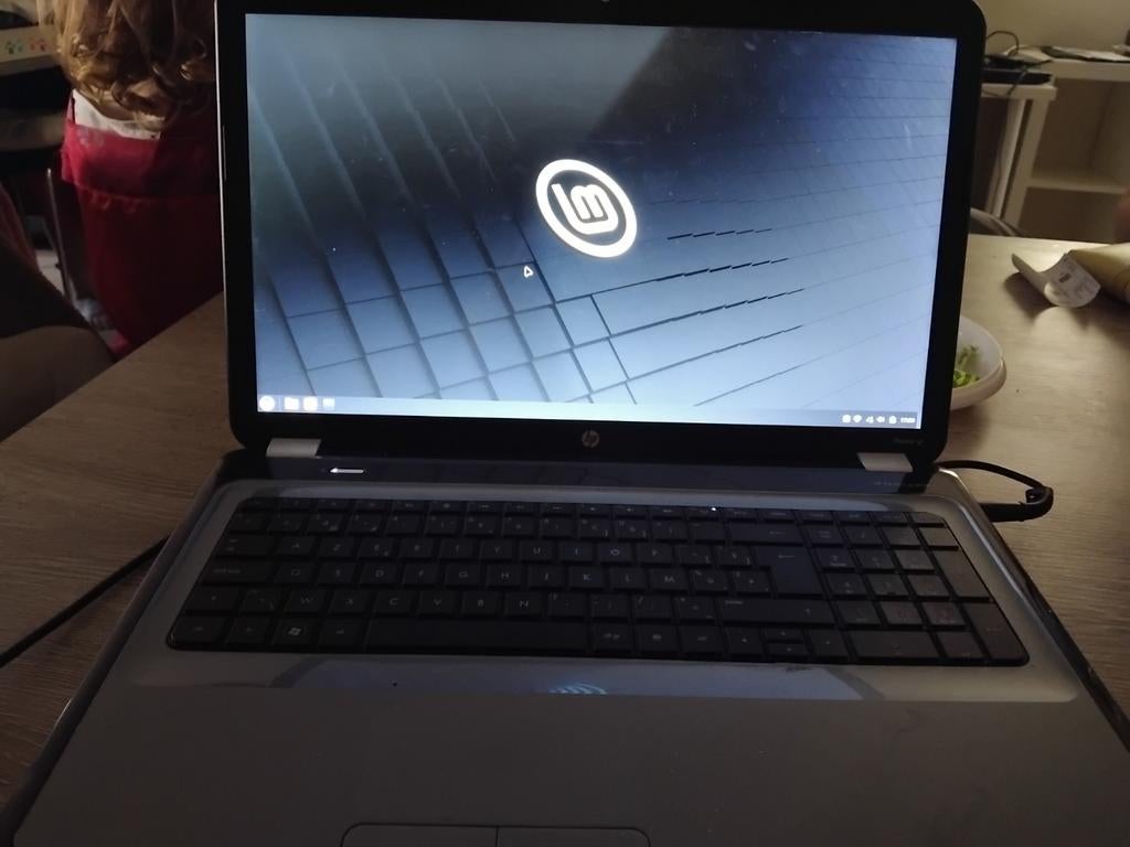 HP pavilion g series, Computers en Software, Ophalen of Verzenden