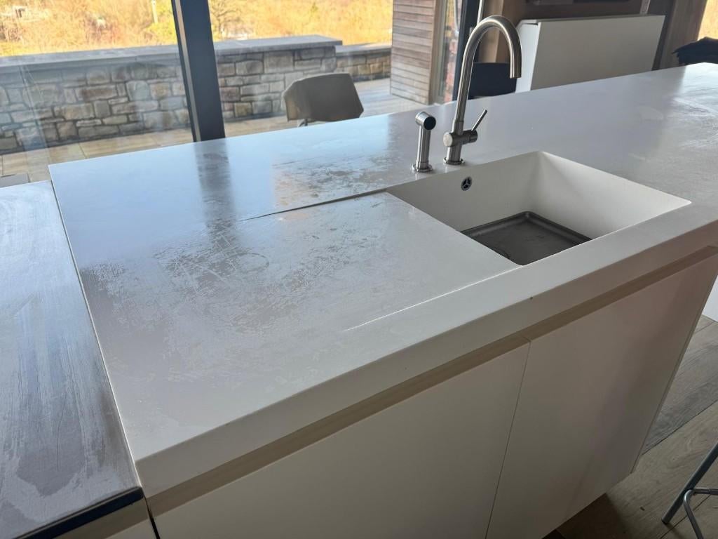 Magnifique plan de travail en corian, évier intégré, allonge, Maison & Meubles, Cuisine | Éléments de cuisine, Moins de 100 cm