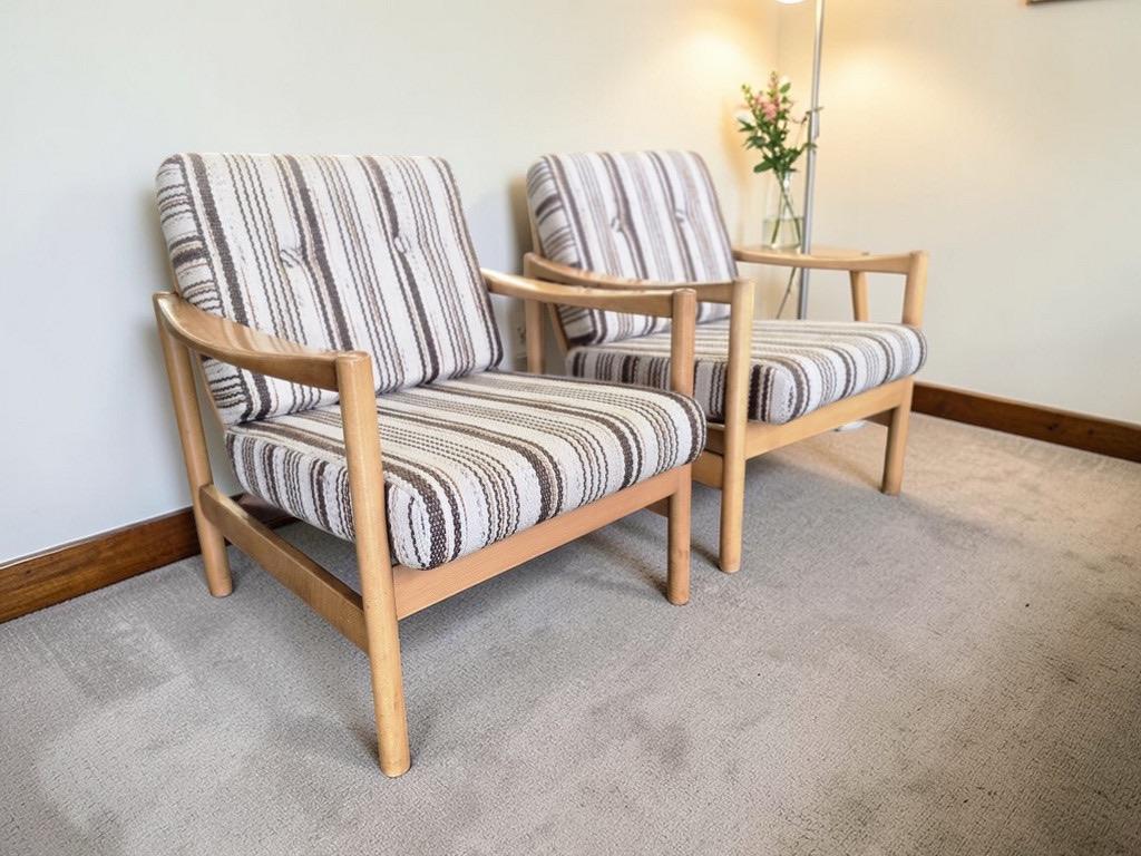 set van 2 vintage houten éénzitten / fauteuils KNOLL, Antiek en Kunst, Curiosa en Brocante, Ophalen