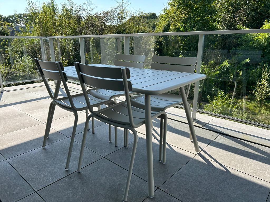 TUINMEUBEL FERMOB LUXEMBOURG Klei Grijs 1499€, Ophalen, 4 zitplaatsen, Aluminium, Zo goed als nieuw
