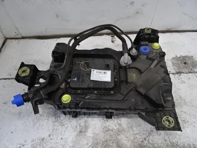 RESERVOIR ADBLUE Peugeot 3008 II (M4 / MC / MJ / MR), Autos : Pièces & Accessoires, Mevr. I. Hauben, Utilisé, Rue de l'Espoir 34 34
4030  GRIVEGNÉE, BE