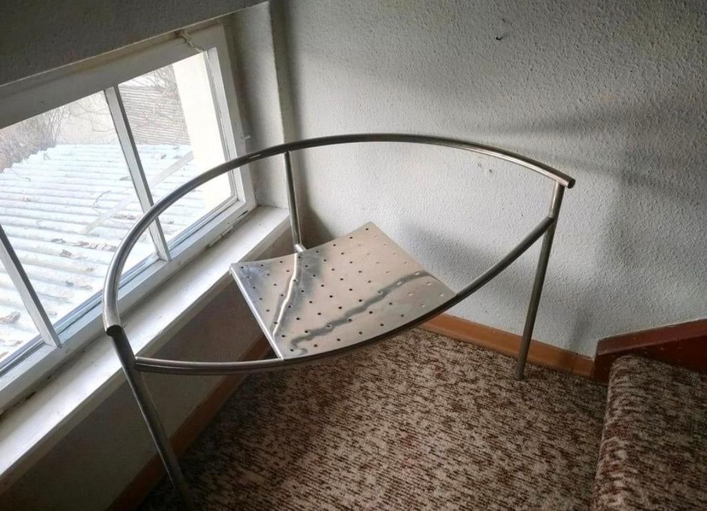 Chaise design “Dr.Sonderbar” par Philippe Starck pour XO