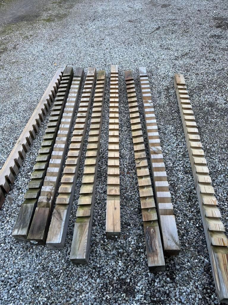 9 piquets en bois pour cloture 9x9x220 cm, Enlèvement, Comme neuf, Bois