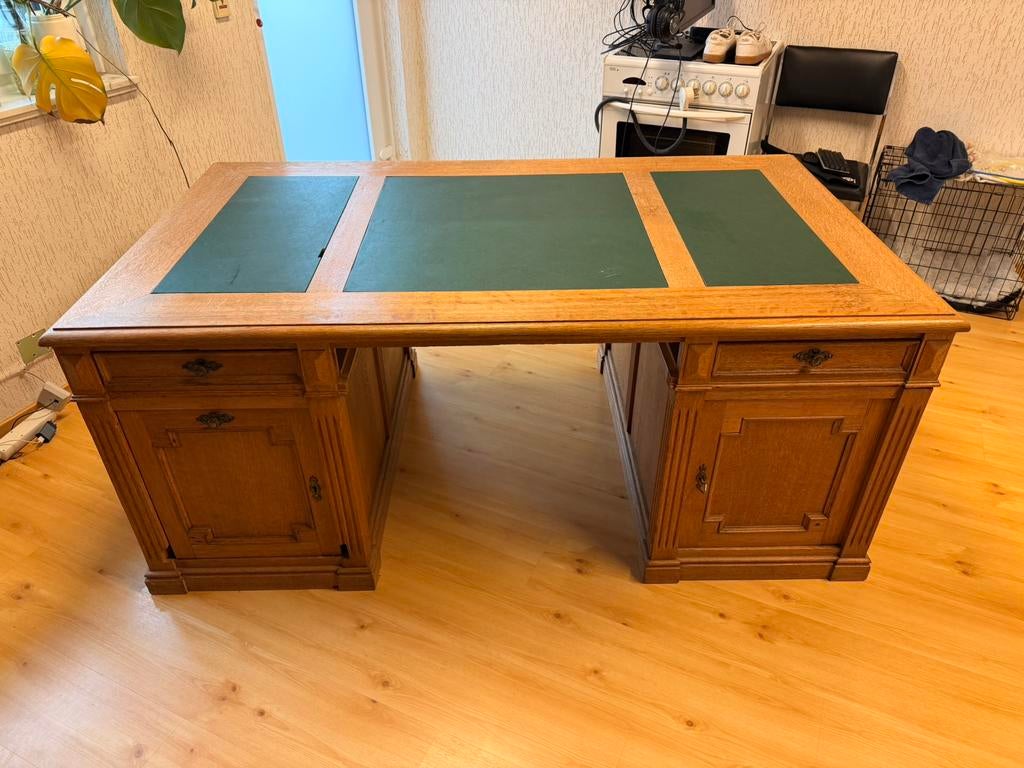 Bureau double ministre ancien en chêne massif, Maison & Meubles, Bureaux, Enlèvement, Utilisé