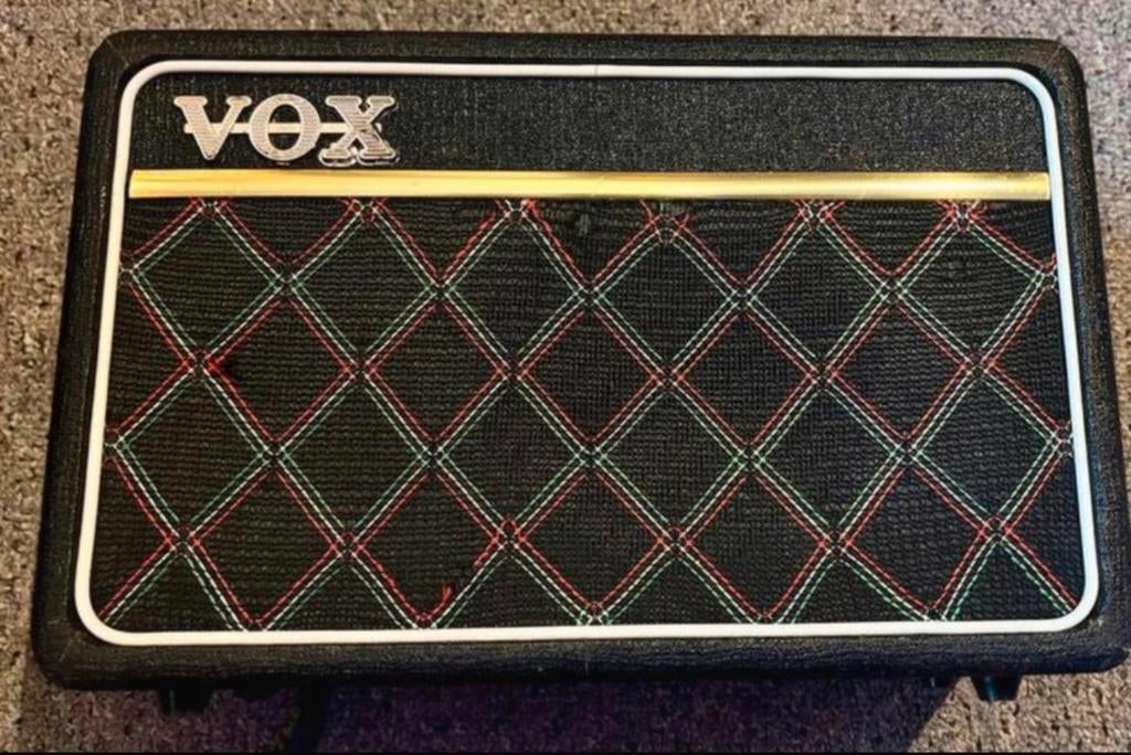 Vox Escort/ The Busker, Muziek en Instrumenten, Ophalen of Verzenden, Zo goed als nieuw