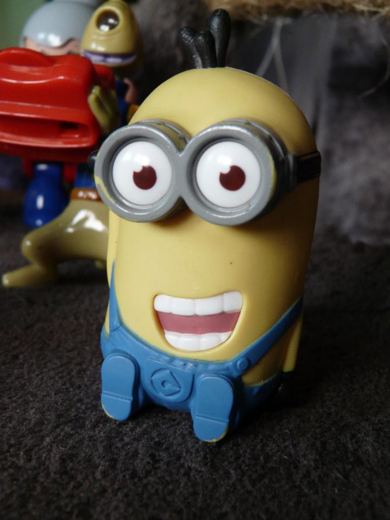Minion figuurtje in kunststof +/- 9 cm, Ophalen, Gebruikt
