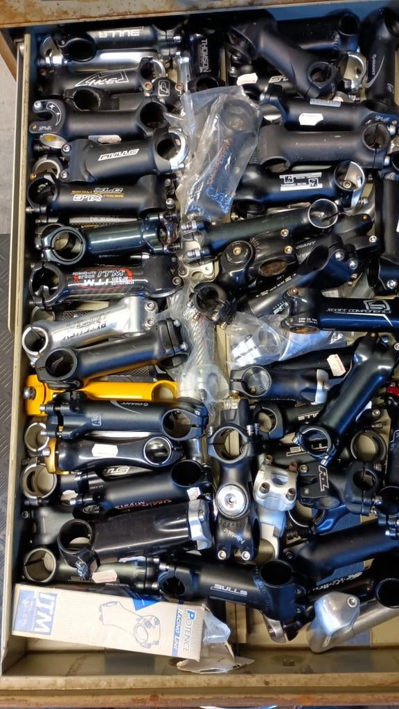 Stuurpennen nieuw en gebruikt, vanaf 10€, Ophalen, Nieuw, Stuur