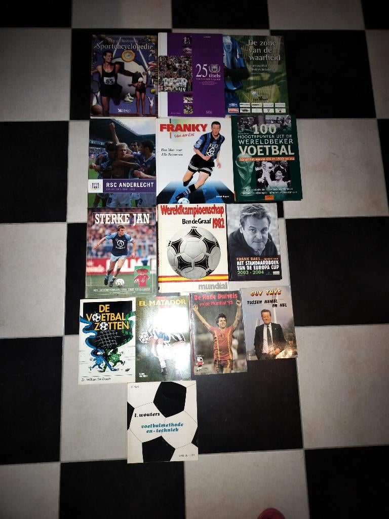 Collectie Vintage Voetbalboeken ( '80/'90) - Los of als Set, Boeken, Ophalen, Balsport