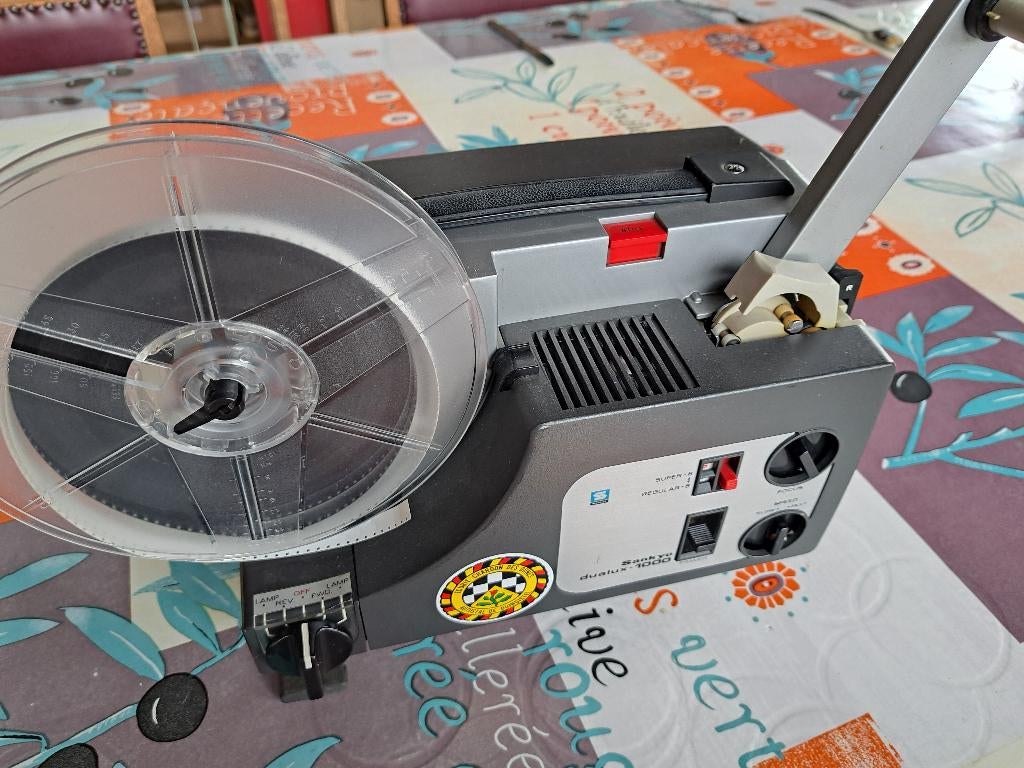 Ancien Projecteur de cinéma sankyo dualux, Enlèvement, Utilisé