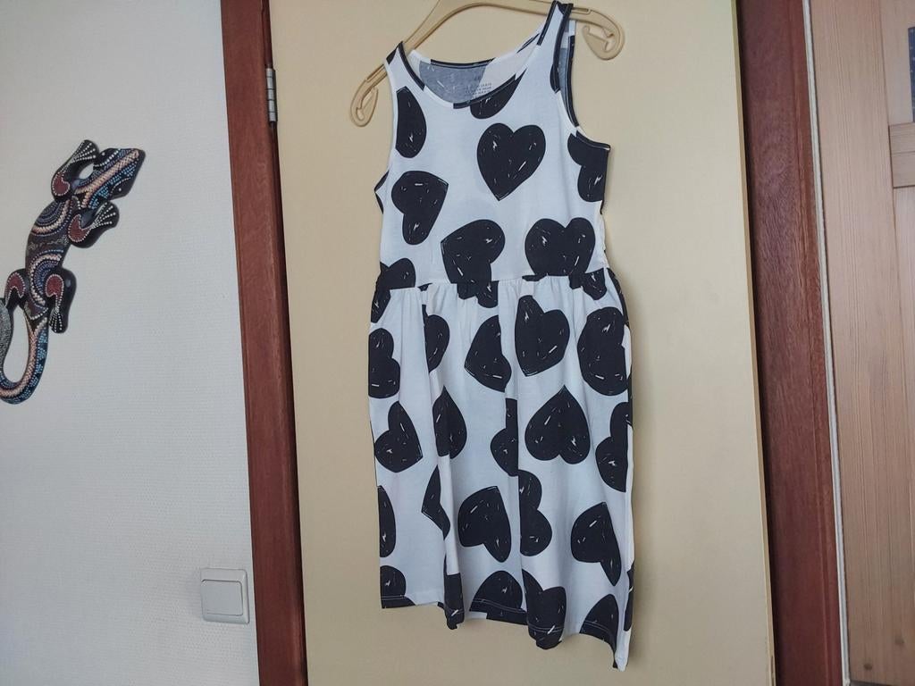3 Nieuwe jurkjes H&M, 8 à 10 jaar €5, Kinderen en Baby's, Kinderkleding | Maat 128, Ophalen, Meisje, H&M, Nieuw
