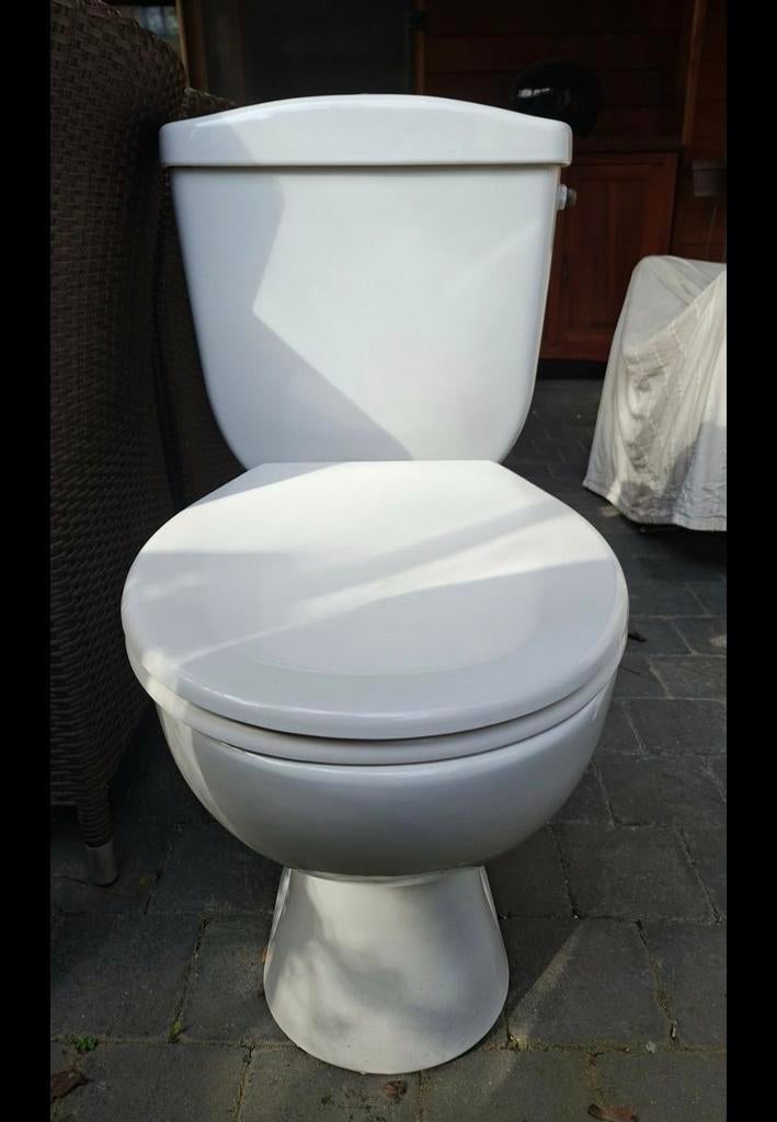 Wc occasion avec chasse économique, Bricolage & Construction