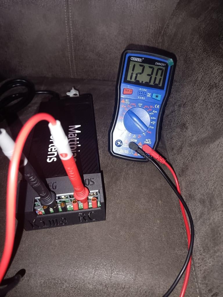 Voeding voor LIPO lader of bandenwarmers, Enlèvement