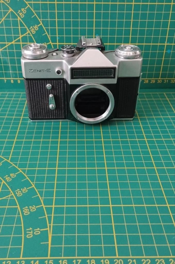 Appareil photo urss zenit, Enlèvement