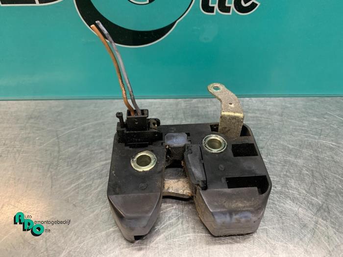 Mécanique de verrouillage hayon d'un Volkswagen Corrado, Autos : Pièces & Accessoires, Carrosserie & Tôlerie, Volkswagen, -, 3 mois de garantie