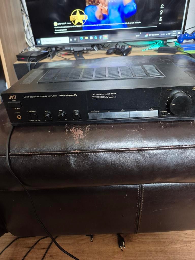 jvc ax 211 versterker, Audio, Tv en Foto, Ophalen of Verzenden, JVC