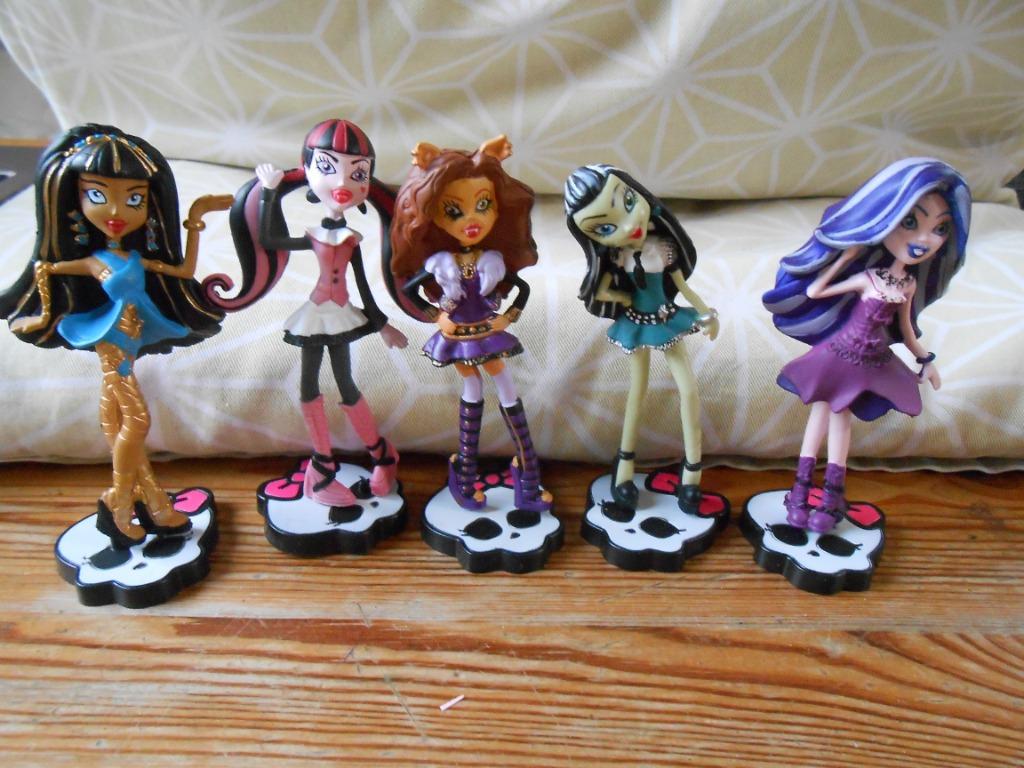 mini poupées Mattel 15e/lot Barbie/OU lot Monster high, Enfants & Bébés, Jouets | Poupées, Enlèvement, Utilisé, Barbie