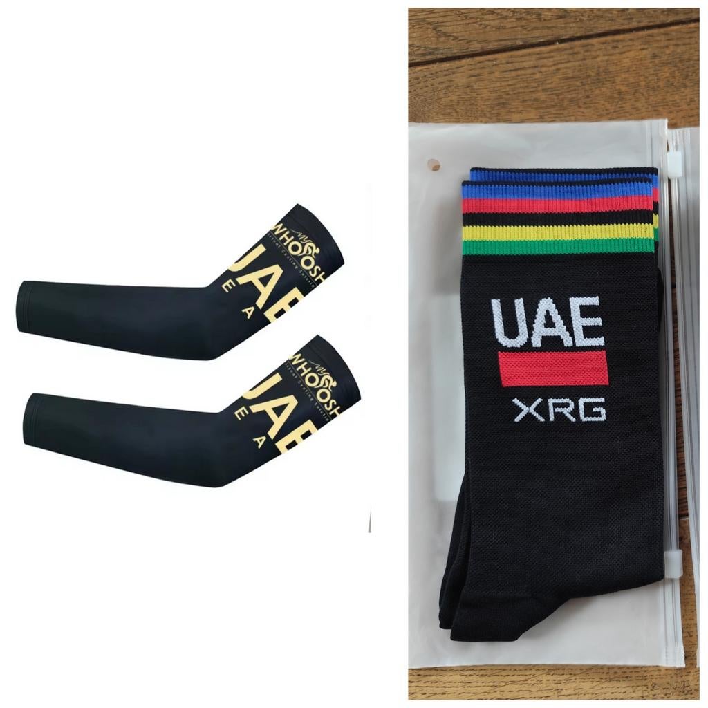 Lot n°1 UAE. Chaussettes et manchettes noires, neuves., Enlèvement ou Envoi, Neuf