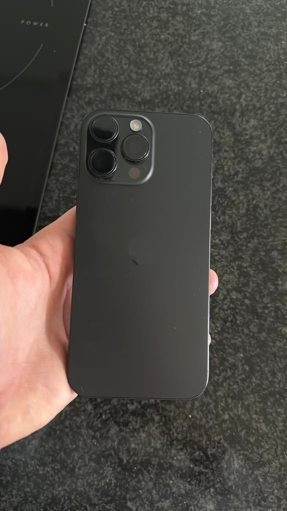 Iphone 16 pro max 256GB, Télécoms, Téléphonie mobile | Apple iPhone, IPhone 16 Pro Max, Enlèvement, Utilisé, Sans abonnement