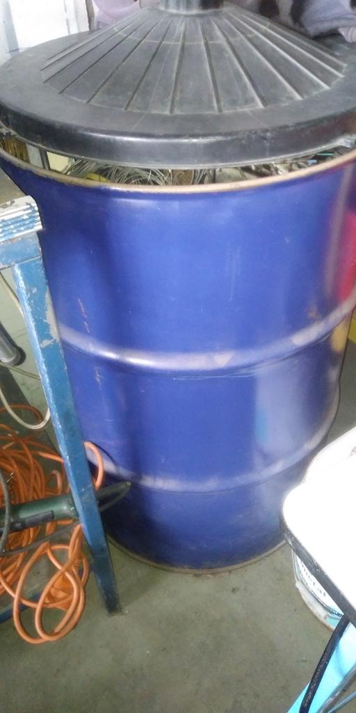 Gratis gevraagt ijzeren vaten., Ophalen of Verzenden, Gebruikt