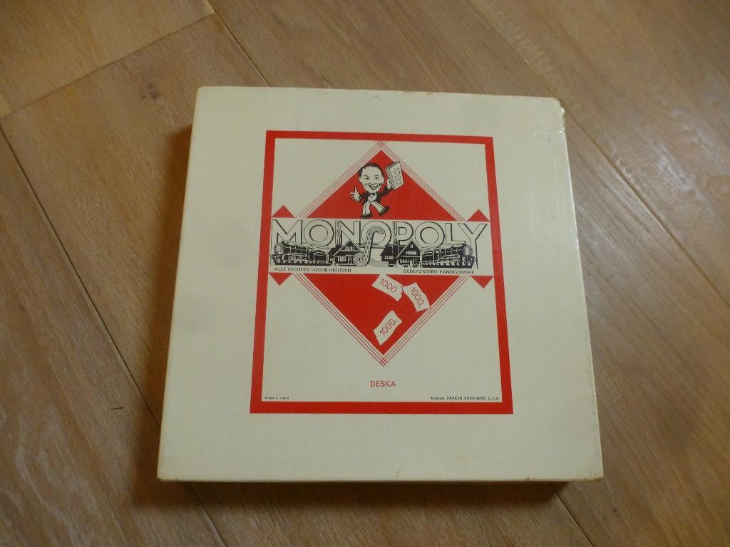 MONOPOLY DESKA Vlaamse editie met HOUTEN HUISJES EN HOTELS, Drie of vier spelers, Ophalen of Verzenden, Gebruikt