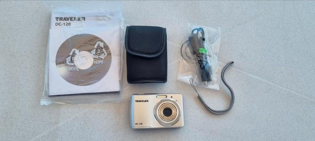 Appareil photo numérique NEUF avec câbles et housse, Ophalen, Zo goed als nieuw