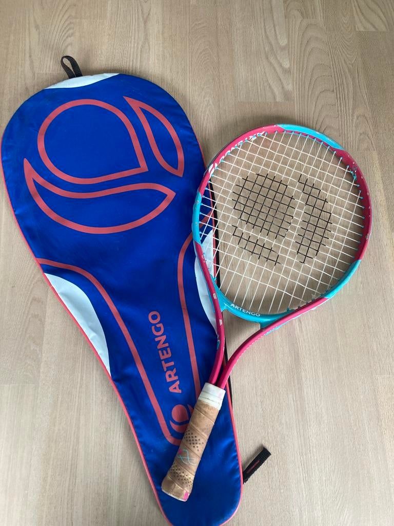 Tennisracket Junior Artengo TR730, Sport en Fitness, Tennis, Ophalen of Verzenden, Zo goed als nieuw, Tas