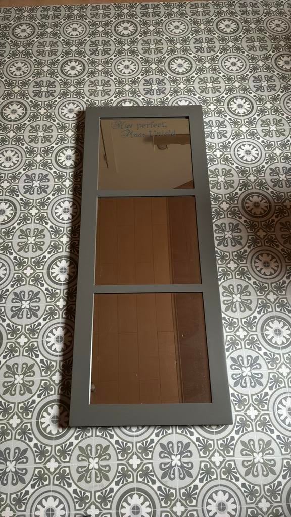 Spiegel met kapstok, Ophalen, Zo goed als nieuw