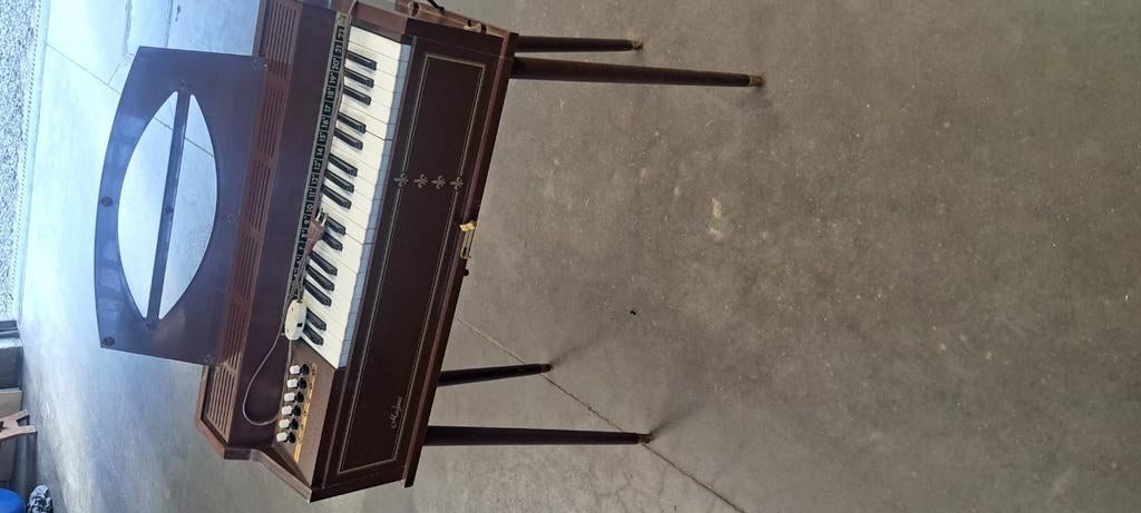 Elektrisch piano-orgel, Muziek en Instrumenten, Ophalen, Zo goed als nieuw