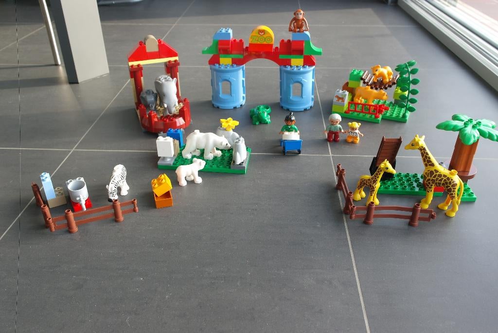 Duplo Grand Zoo, Kinderen en Baby's, Speelgoed | Duplo en Lego, Ophalen of Verzenden, Zo goed als nieuw, Duplo