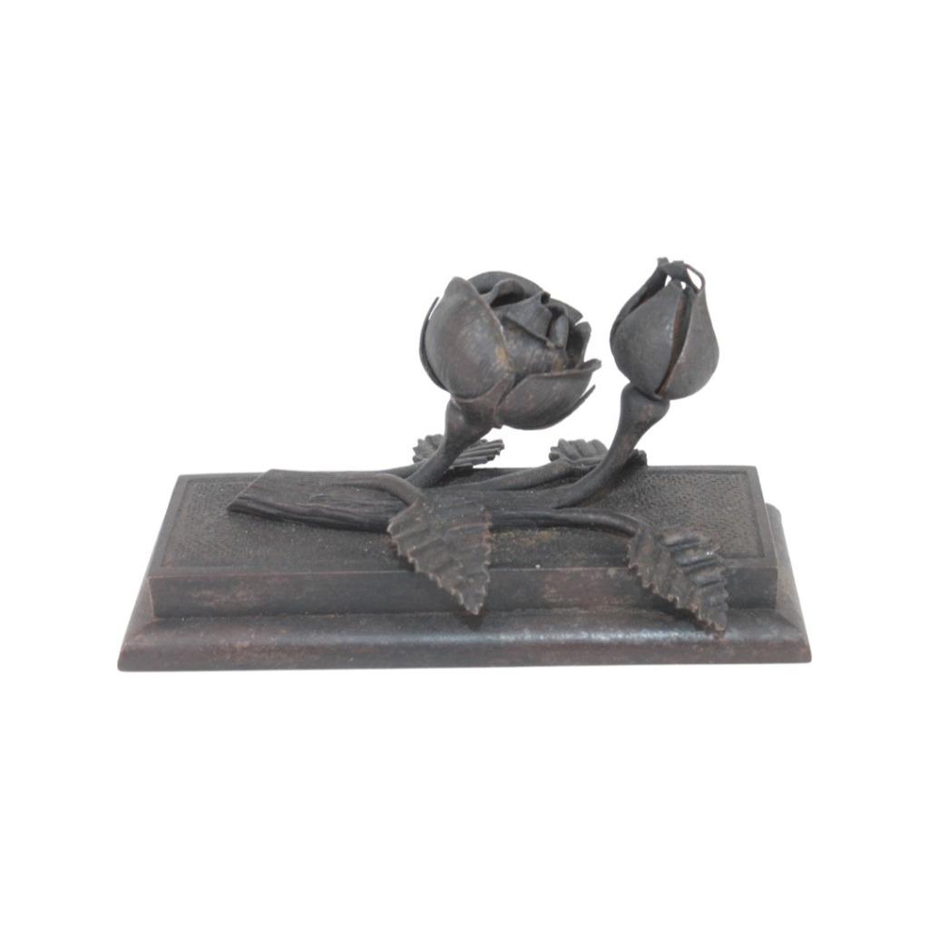 Presse-Papier en Fer Forgé Vintage - Élégance Florale 1920