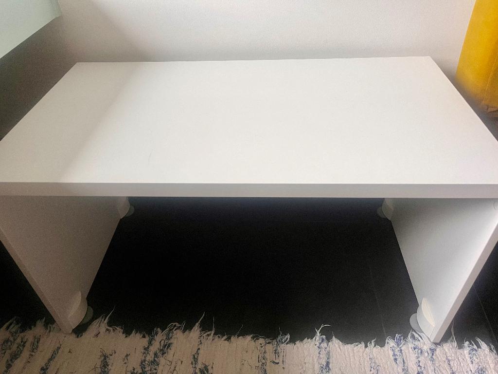 kindertafel, Kinderen en Baby's, Ophalen, Zo goed als nieuw, Tafel(s)