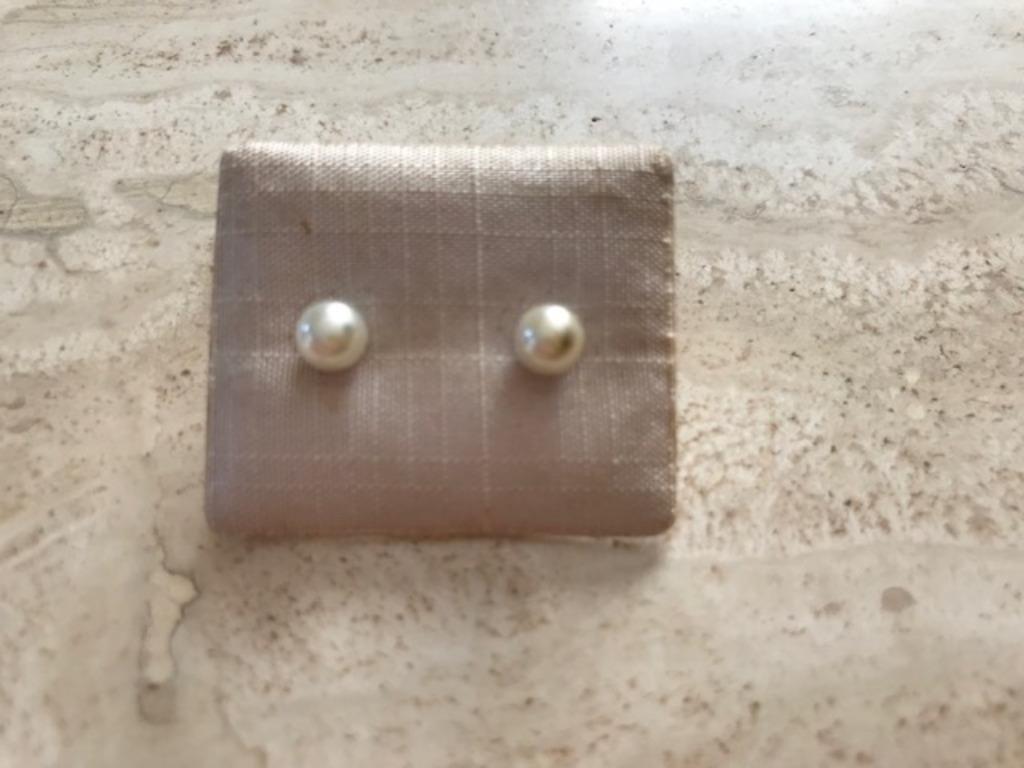 Perles-fines oorbellen - 4mm (nr2513), Ophalen of Verzenden, Zo goed als nieuw, Overige materialen, Knopjes of Stekers