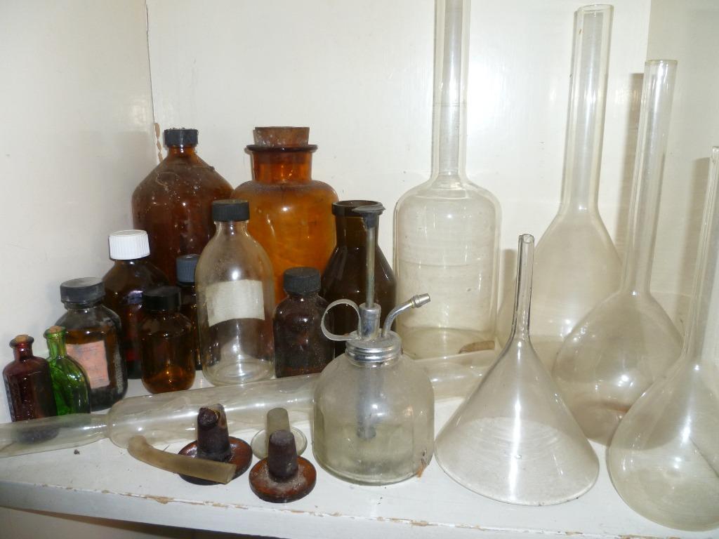 LOT OUD APOTHEEK/DOKTERS GERIEF, Ophalen