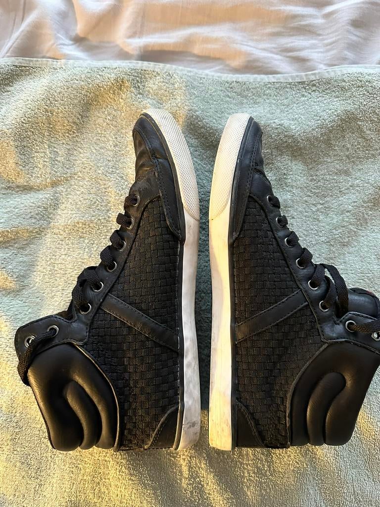 Baskets Pull and Bear noires en parfait état, Vêtements | Hommes, Enlèvement ou Envoi, Comme neuf, Pull&Bear, Baskets