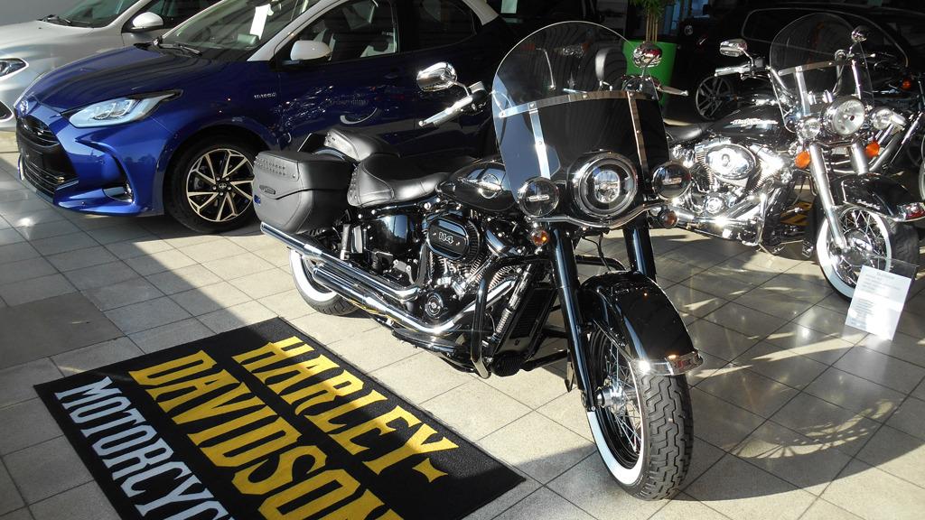 H-D Heritage Softail "Black finish" 114CI..GARANTIE TOTALE., Tourisme, Entreprise, 2 cylindres