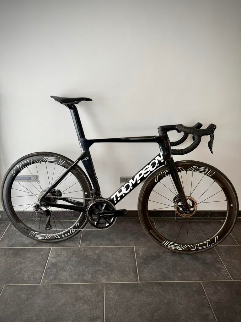 Thompson Falcon, Ophalen, Zo goed als nieuw