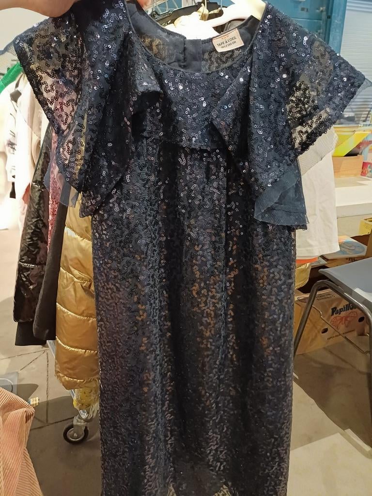 Robe de soirée bleue/sequins Taille 140 = 10 m, Tape a l oeil, Robe ou Jupe, Enlèvement ou Envoi, Comme neuf