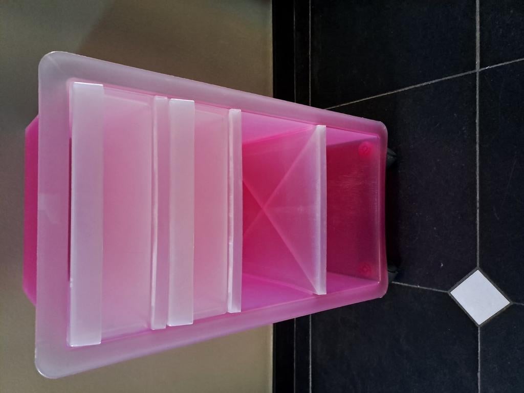 Ladekast kunststof op wieltjes, Ophalen, Zo goed als nieuw, Kunststof