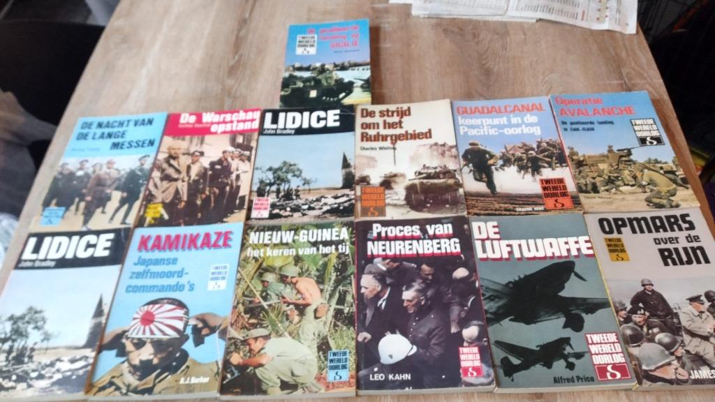 14 boeken (apart of samen te koop), Enlèvement, Deuxième Guerre mondiale, Comme neuf