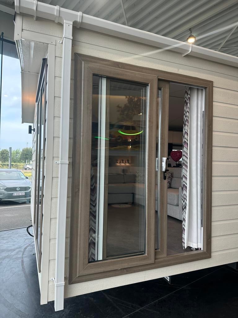 STOCK !!!! MODERNE POPULAIRE LUXUEUSE SCALA 1100x400/2, Caravans en Kamperen, Tot en met 6