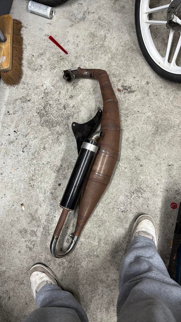 Piaggio/gilera uitlaat 180cc, Fietsen en Brommers, Scooters | Piaggio, Ophalen, Tweetakt, Gebruikt, Overige modellen