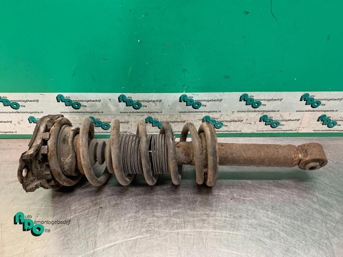 Barre amortisseur arrière gauche d'un Toyota Corolla (Corol, -, 3 mois de garantie, Toyota, Utilisé