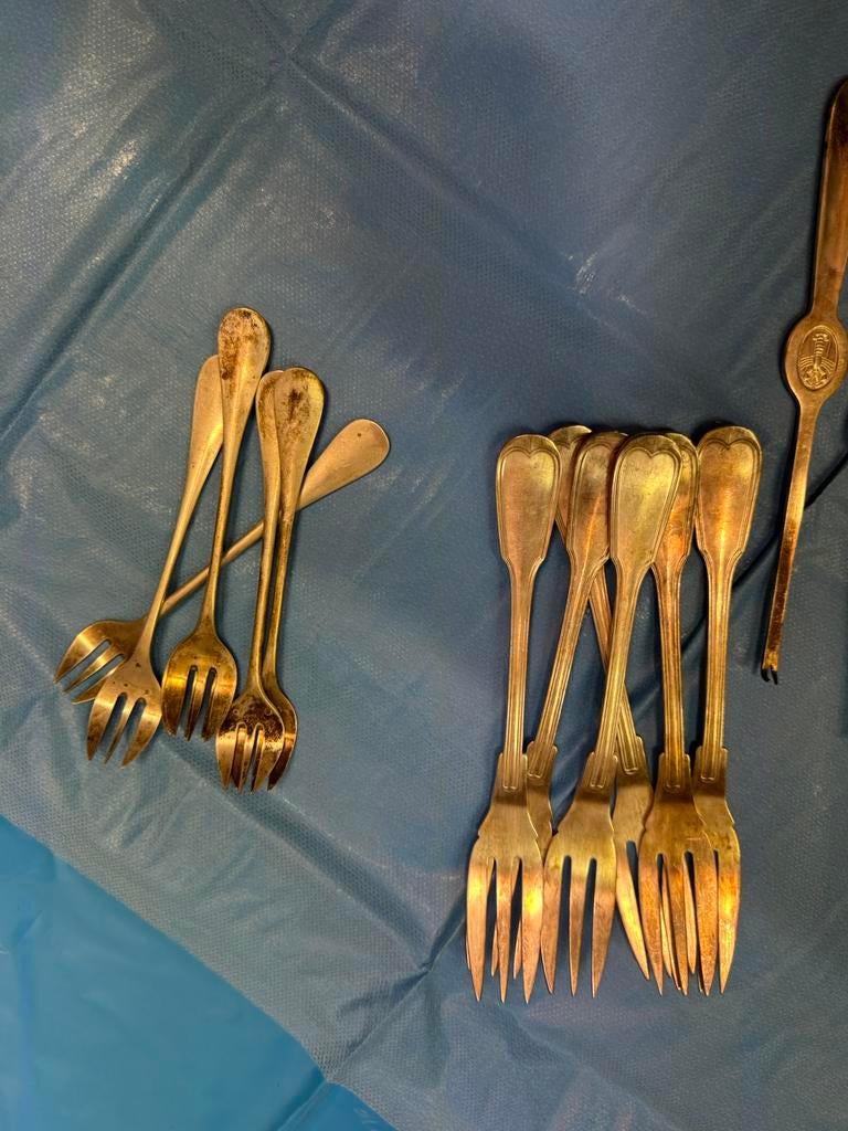 Couverts, Enlèvement