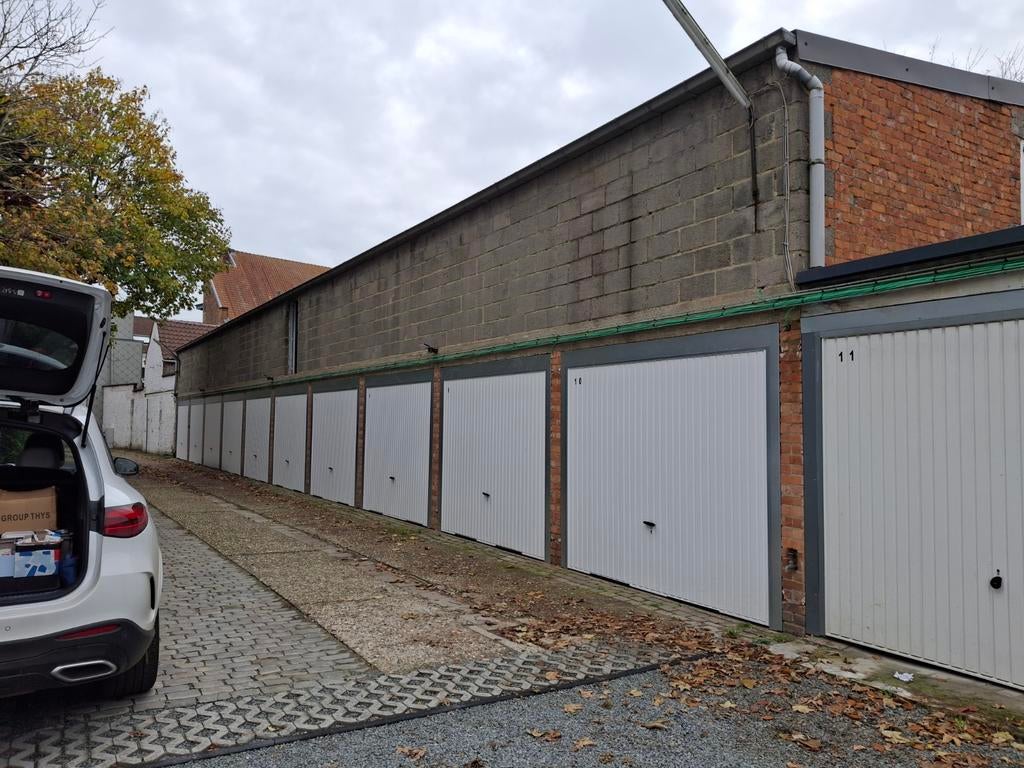 Garageboxen te huur roomstraat Lokeren., Immo, Provincie Oost-Vlaanderen