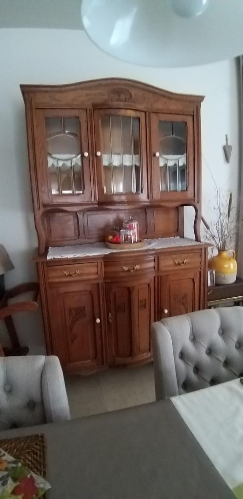 Buffet ancien en chêne, Maison & Meubles, Armoires | Buffets, Comme neuf, Verre, Enlèvement