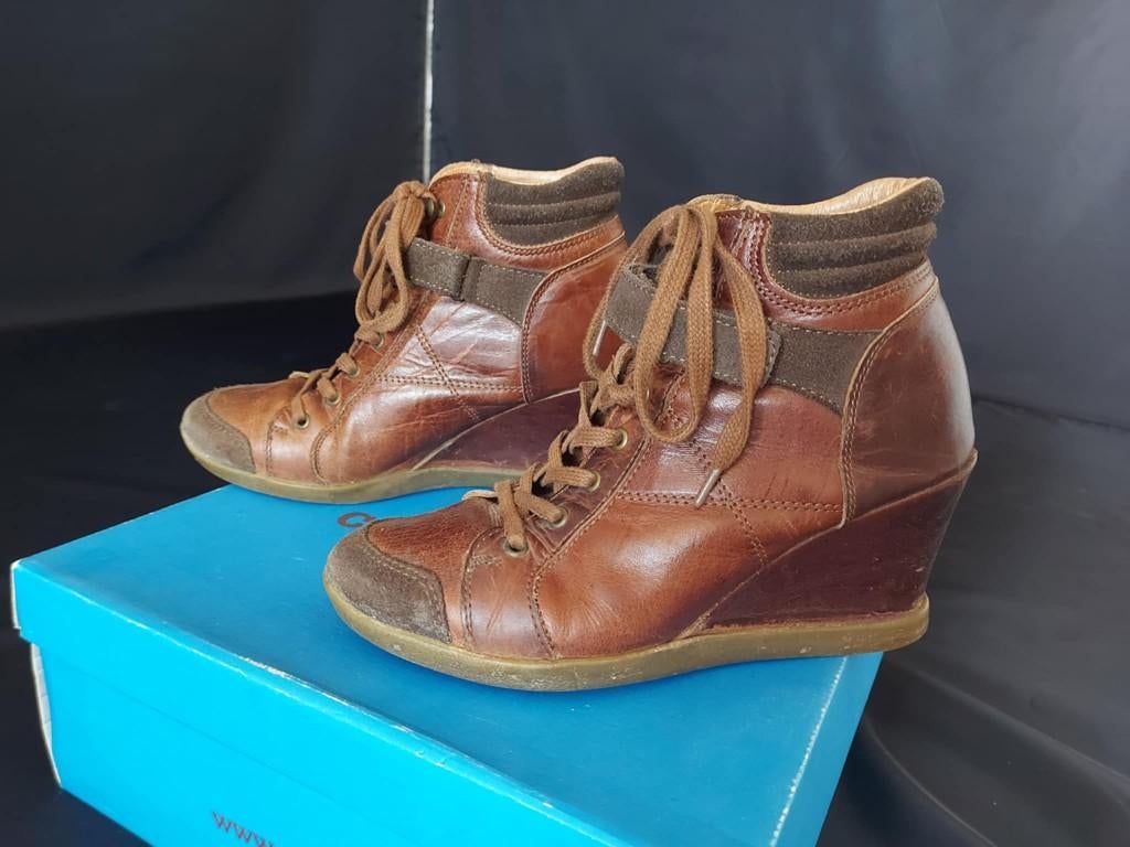 Ciao! Ragazzi – Lederen sneakers met sleehakken, Bruin, Ophalen of Verzenden, Sneakers, Gedragen