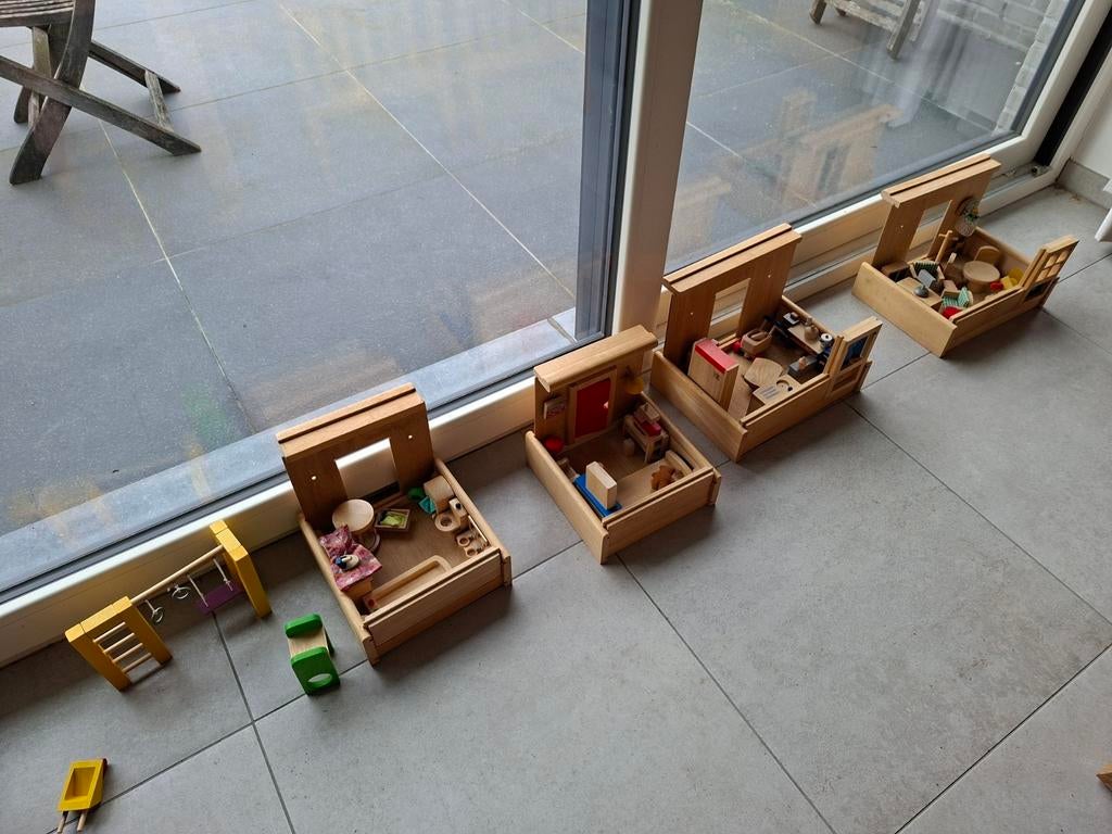 Houten poppen speelhuis van Plantoys., Ophalen