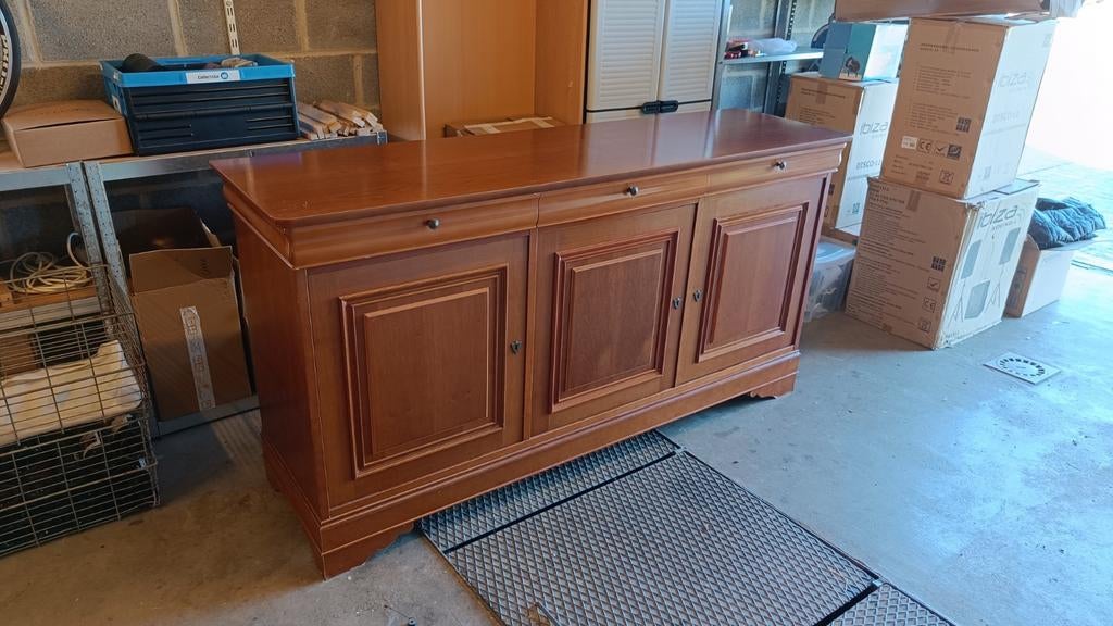 Houten dressoir, Ophalen