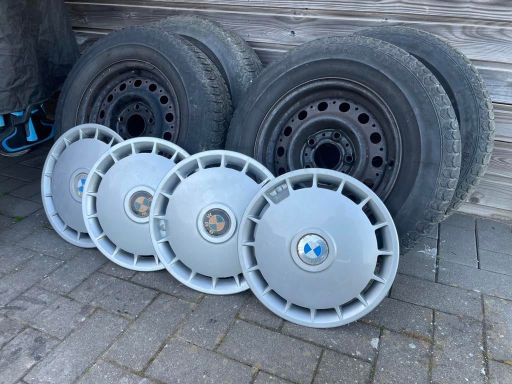 BMW E28 stalen velgen met banden en wieldoppen, Auto-onderdelen, Ophalen, 14 inch, Gebruikt, 175 mm