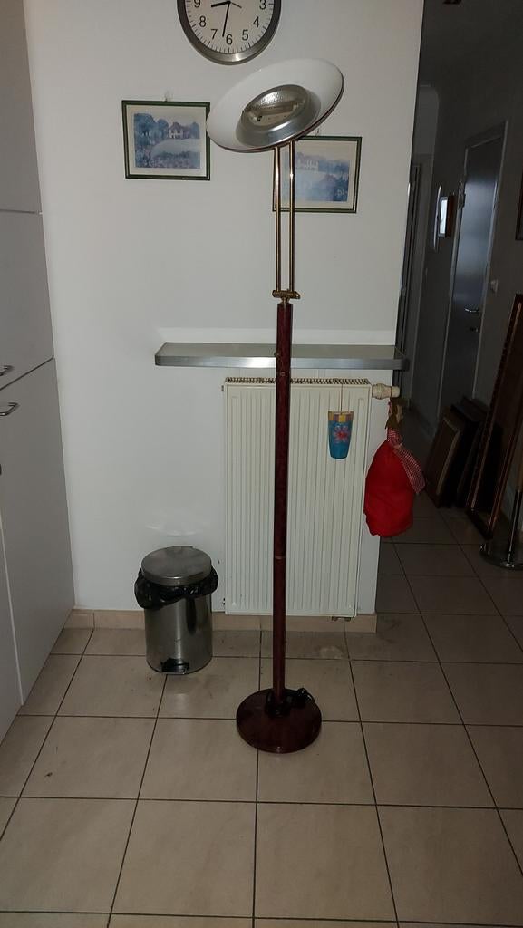 Lampe halogène de 180 cm de haut et réglable., Maison & Meubles, Lampes | Lampadaires, Enlèvement